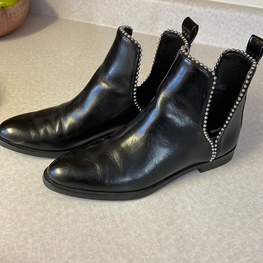ZARA BOOTIES